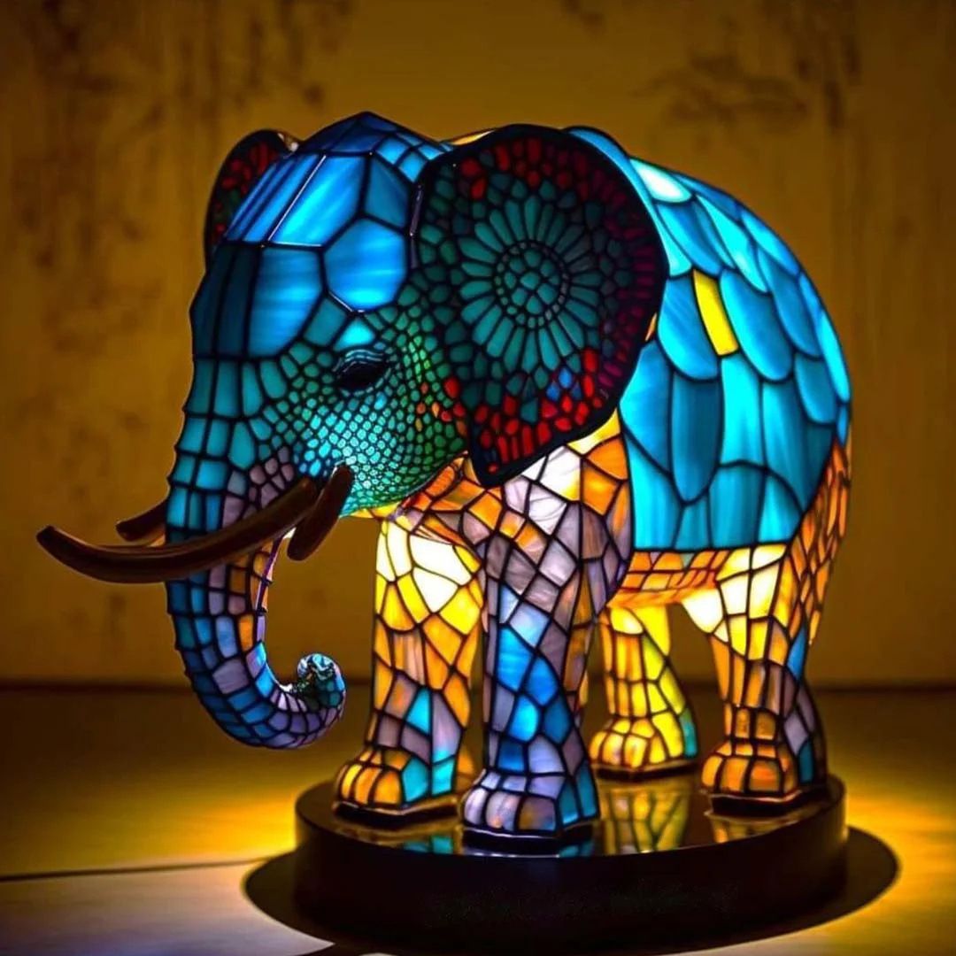 Rajah | Bunte Elefantenlampe aus Glas mit magischem Flair