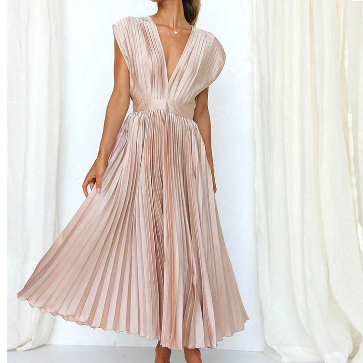 Adela™ | Elegantes plissiertes Maxikleid