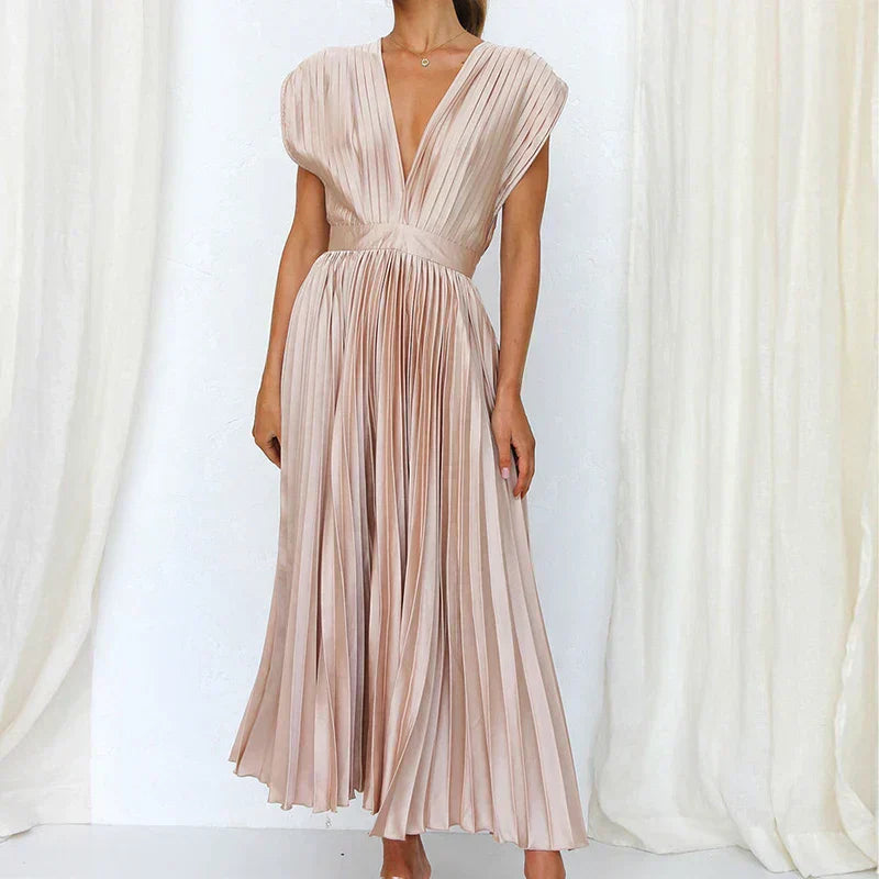 Adela™ | Elegantes plissiertes Maxikleid