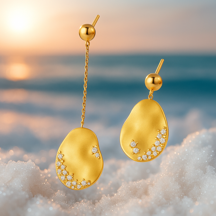 Marine | Goldene Tropfenohrringe mit Kristallen