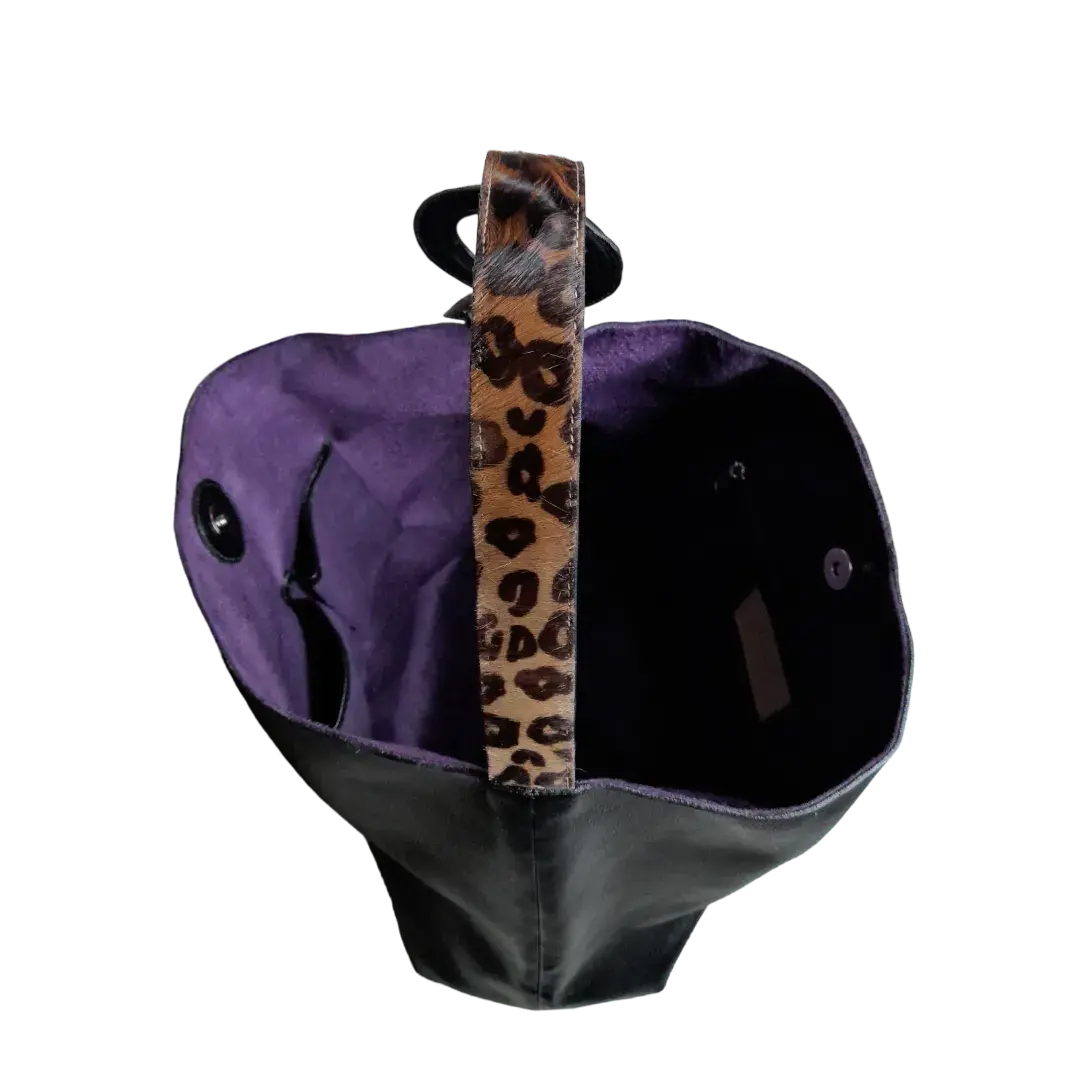 Nora Damenhandtasche aus schwarzem Leder