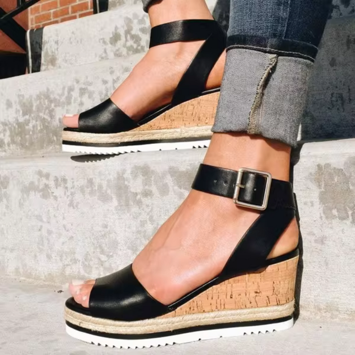 Cassandra - Elegante Keilsandalen
