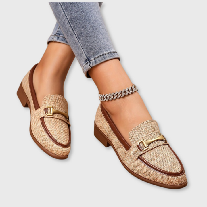 Elvira™ | Retro Slipper mit Schnallenverschluss