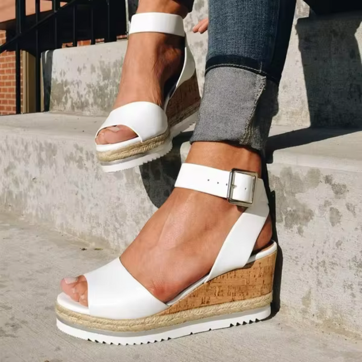 Cassandra - Elegante Keilsandalen
