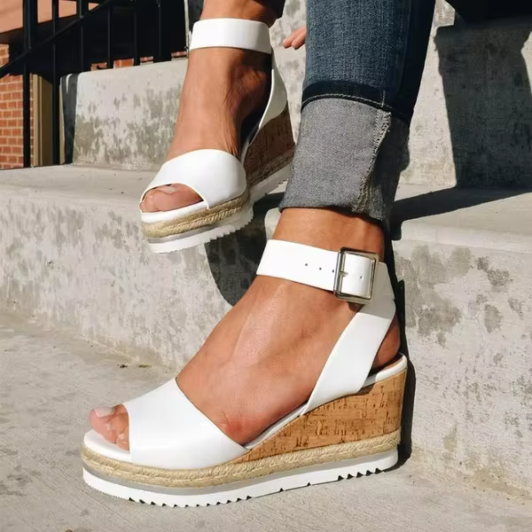 Cassandra - Elegante Keilsandalen