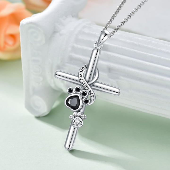 LYORA – Silberne Pfoten- und Kreuz-Halskette