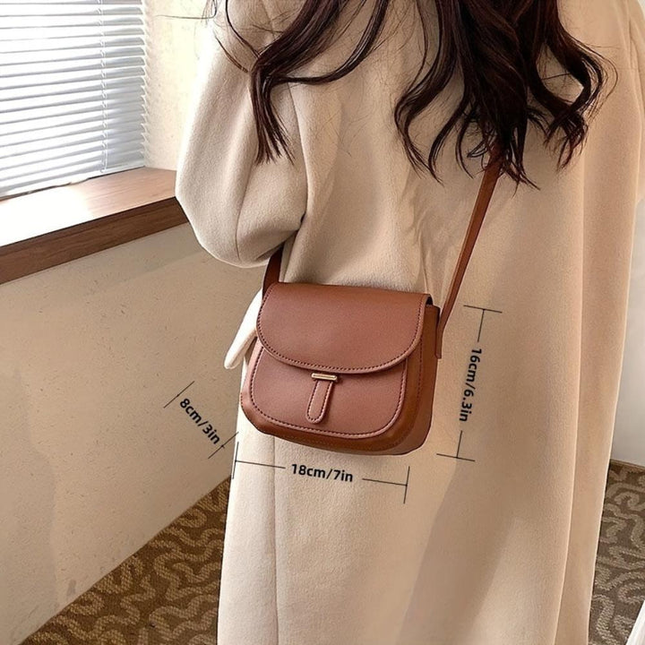 Amelia Vintage Saddle Crossbody Bag