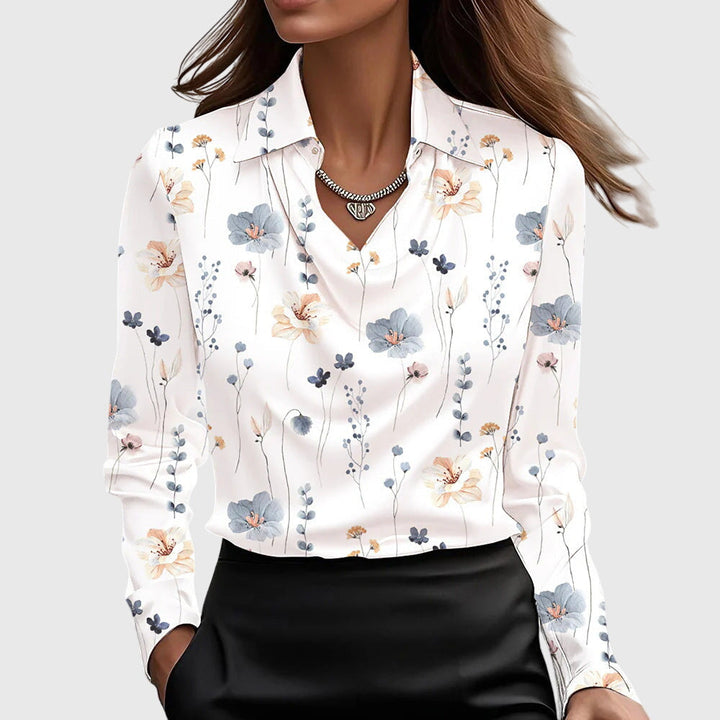 Sylvie | Bluse mit luxuriösem Glanz und Plissee-Ausschnitt