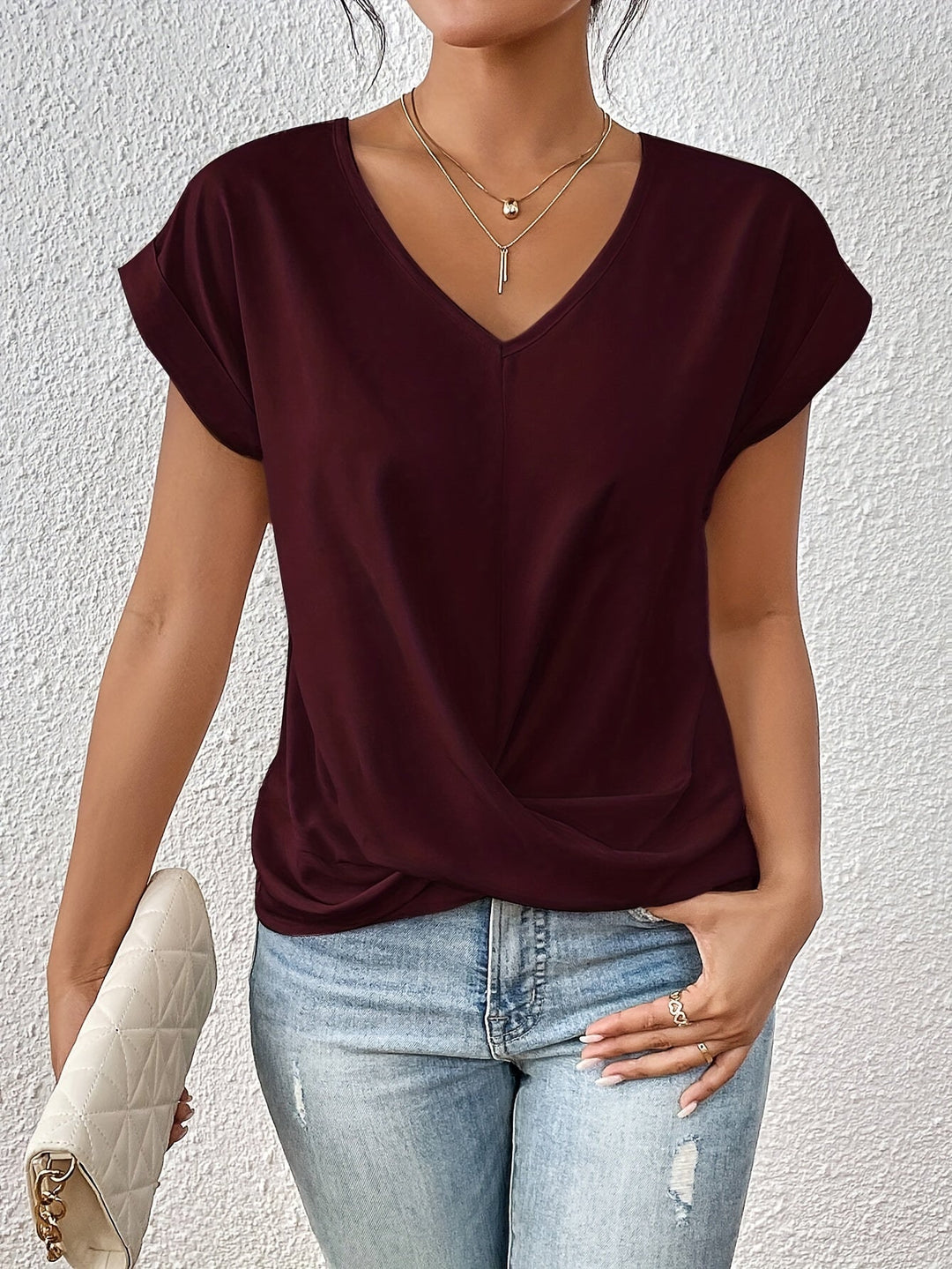 Doreen | V-Neck Shirt mit figurfreundlichem Design