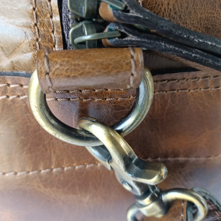 Schimmernde Hunter-Leder Damen Mini-Reisetasche