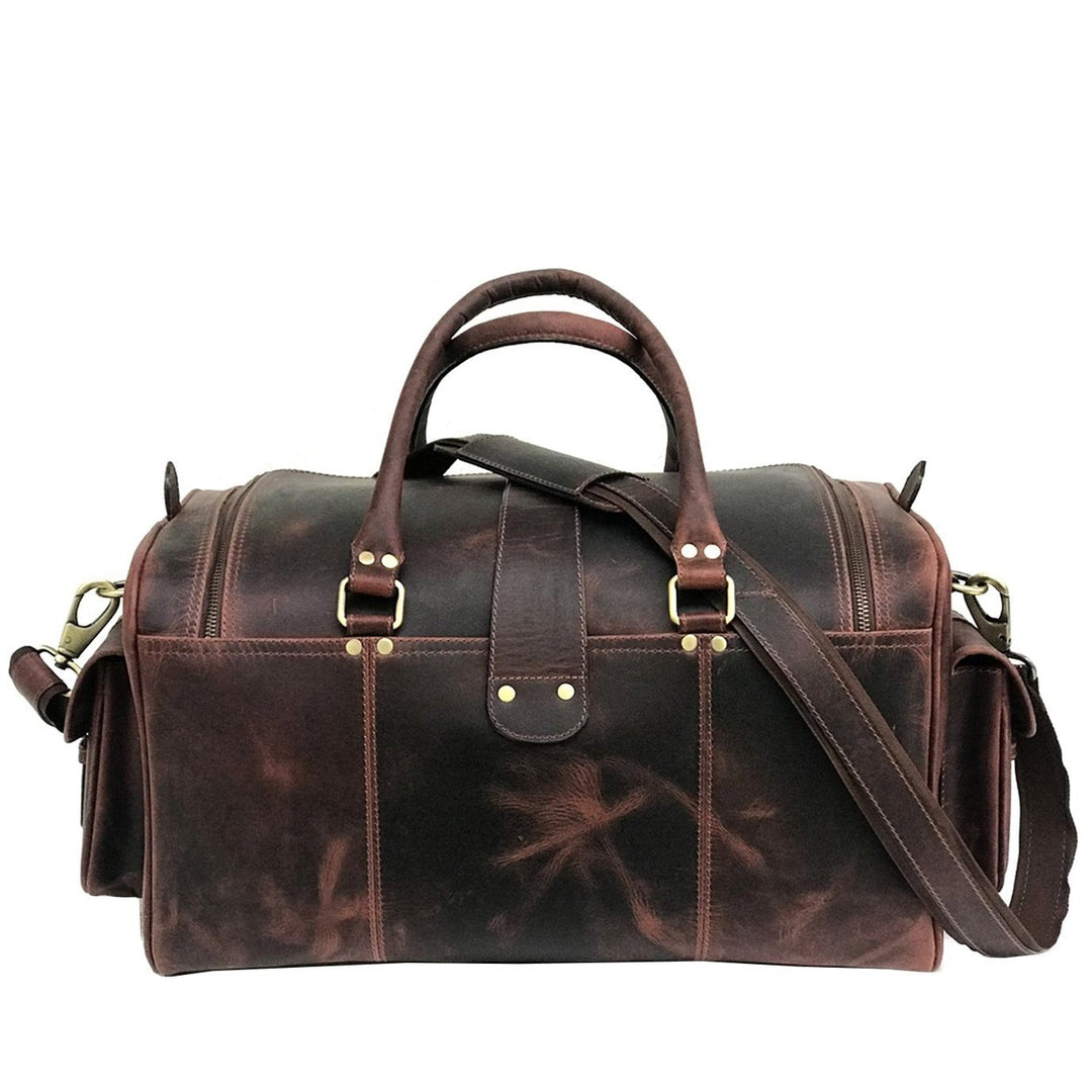 "Zwei Taschen Dunkelbraune Wochenendtasche" could be rewritten as "Dunkelbraune Wochenendtasche von Zwei Taschen".