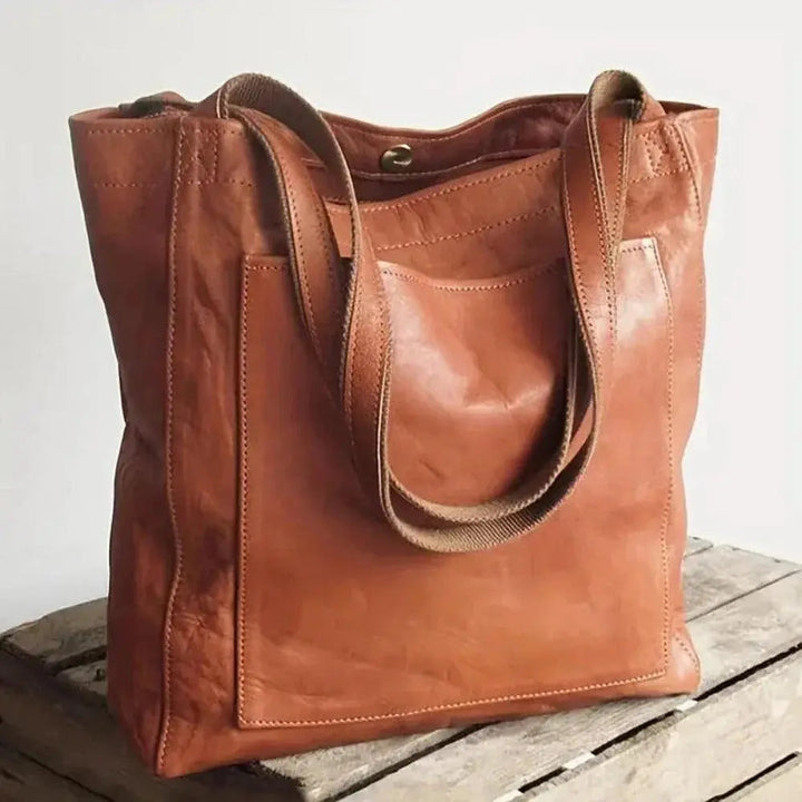 Lorena's Contemporary Elegance | Stylish Leather Handbag