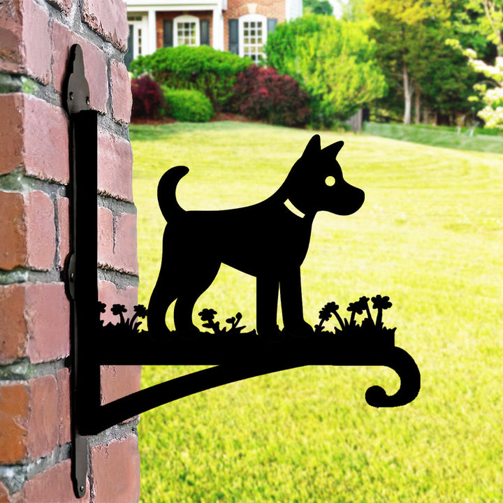 Hängender Pflanzenständer für Hunde