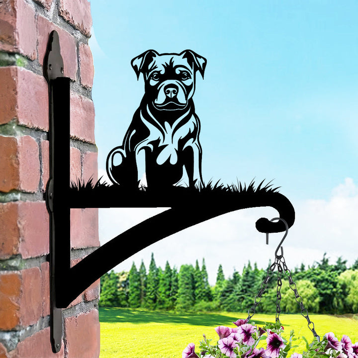 Metall Pflanzenständer mit hängender Halterung im Staffordshire Bull Terrier Design