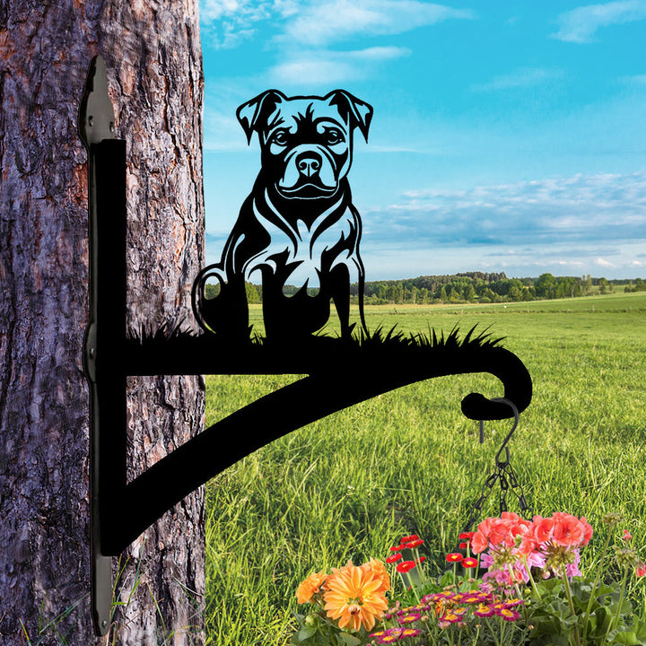 Metall Pflanzenständer mit hängender Halterung im Staffordshire Bull Terrier Design