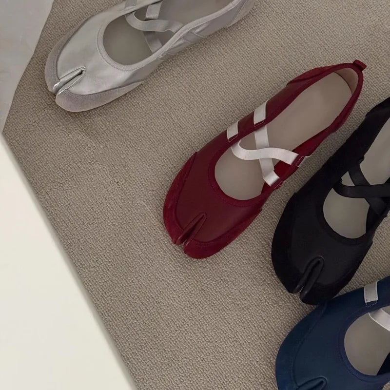 Zanir™ | Tabi Sneakers with Ballerina Style