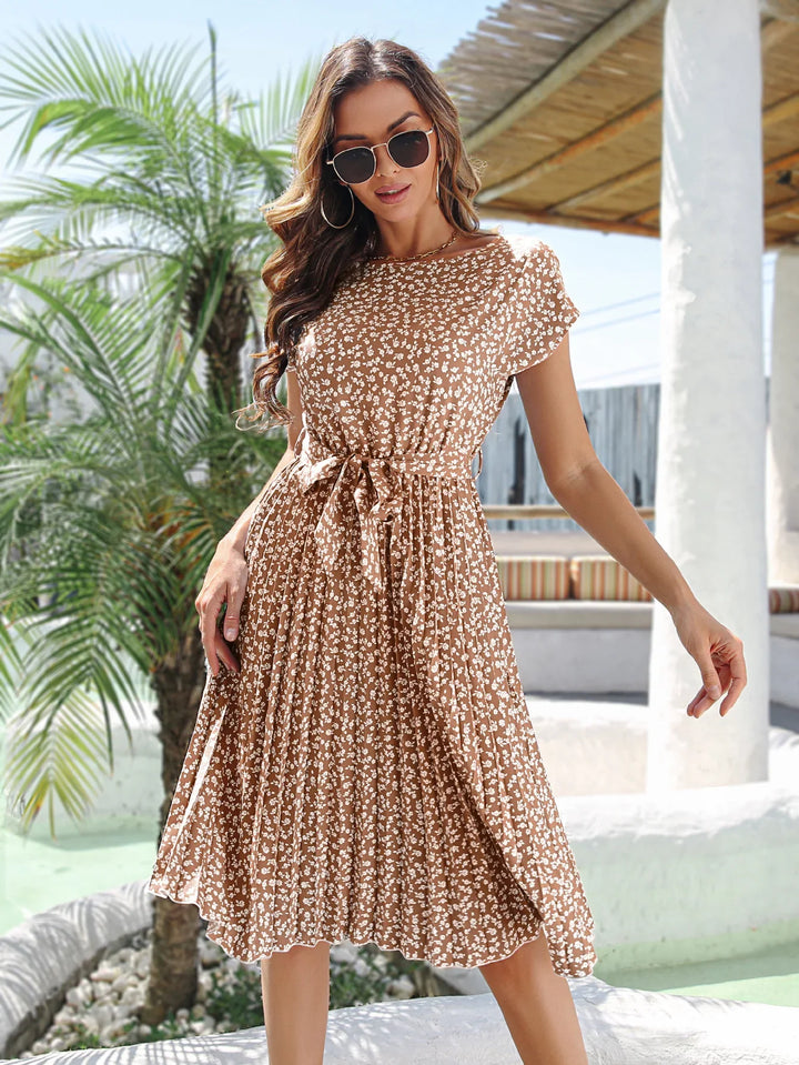 Anette | Modisches Kleid mit dezentem Blumenmuster