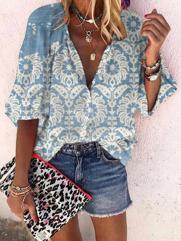 Carly | Luftige Elegante Boho-Bluse" could be rewritten as "Carly | Leichte, Elegante Boho-Bluse" or "Carly | Fließende Elegante Boho-Bluse.