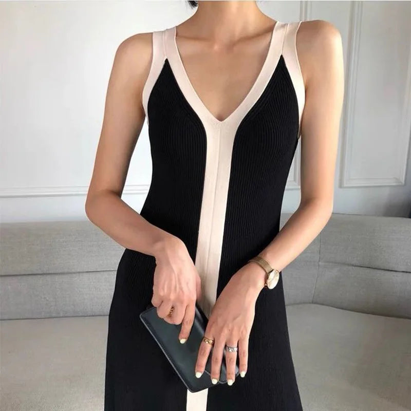 Ines | Beliebtes Kleid mit V-Ausschnitt 