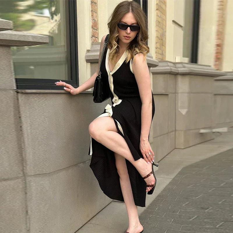 Ines | Beliebtes Kleid mit V-Ausschnitt 