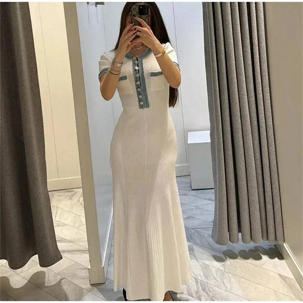 Mary – Bequemes Strickkleid für Wohlfühlmomente