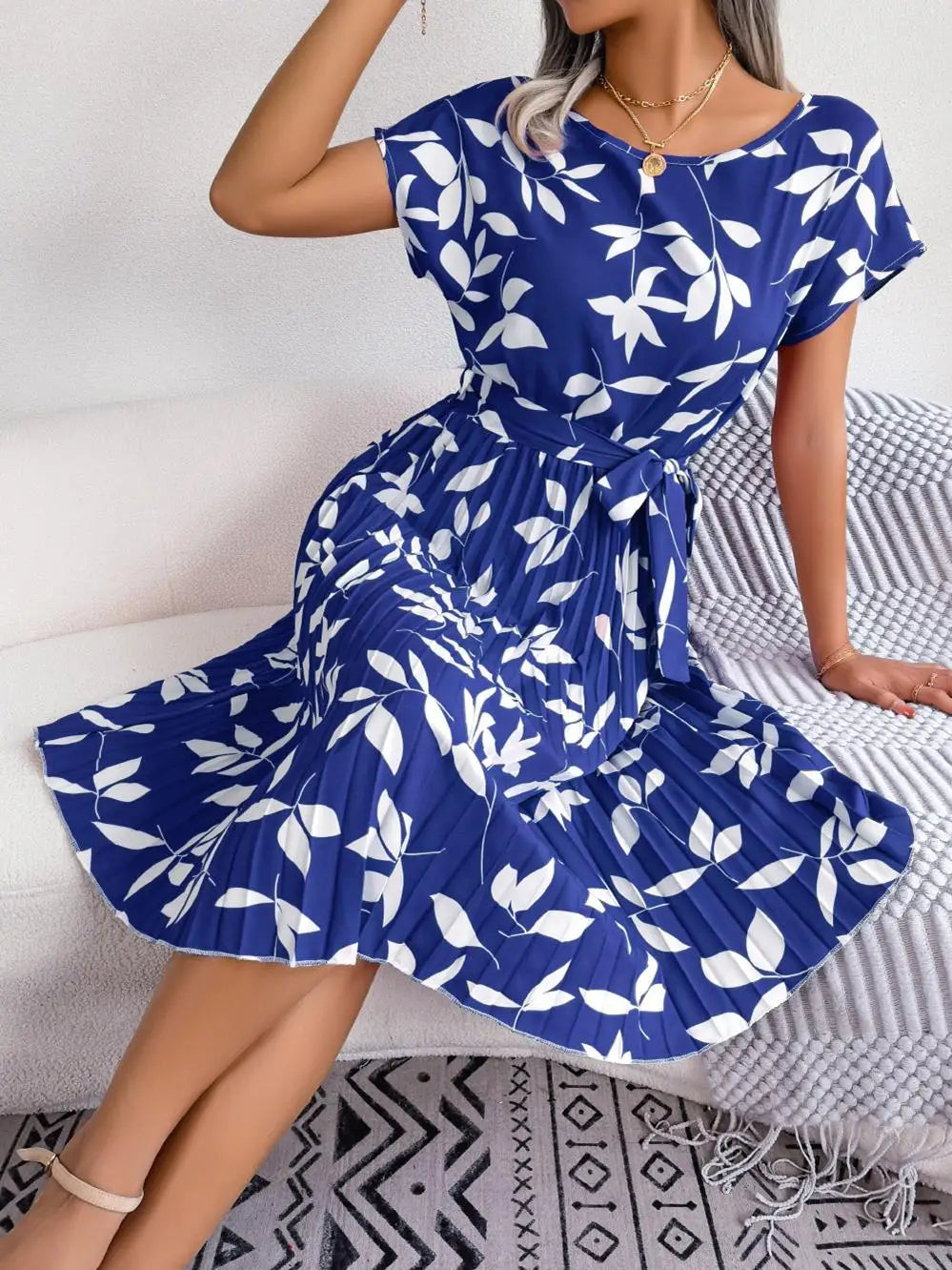 Amal | Modisches Kleid mit Blumenprint