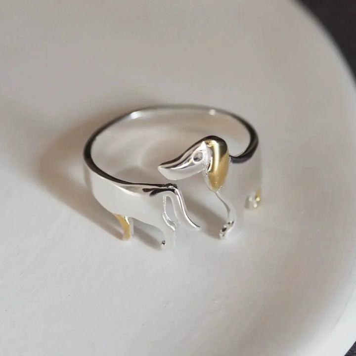 REYA – Verstellbarer Dackelring aus 925er Silber