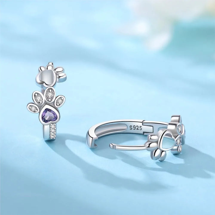 Paw Huggie Earrings in 925 Sterling Silver - Featuring Zirconia and Heart Jewel - Eagle Design