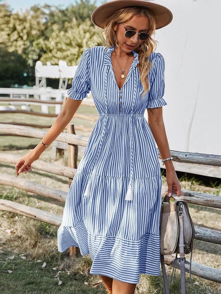 Laureen | Stilvolles gestreiftes Kleid
