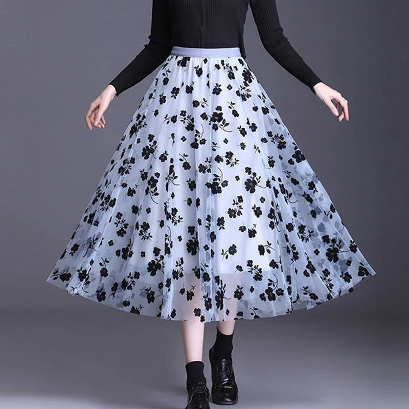 Odette | Eleganter Midirock aus Tüll mit zarten Blumenmotiven