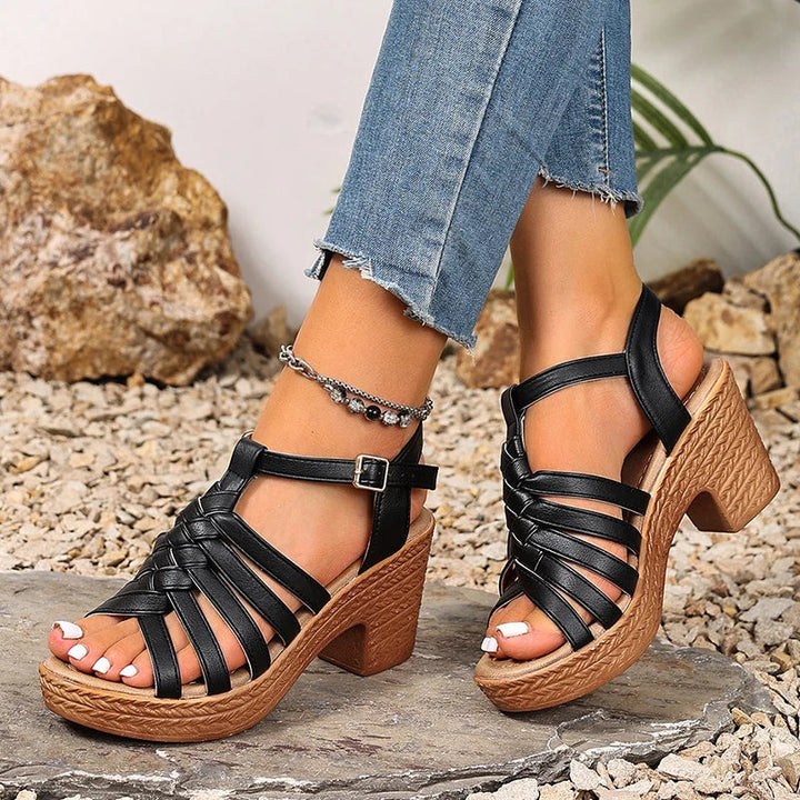 Romy™ | Leichte Geflochtene Sandalen für Komfort und Stil