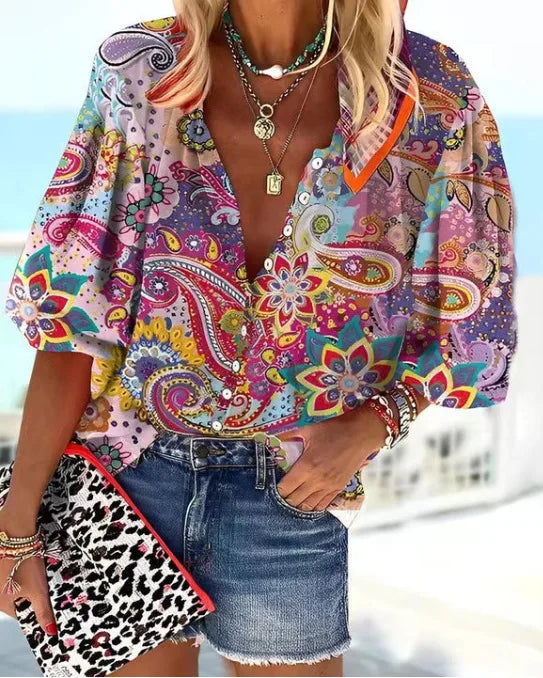 Carly | Luftige Elegante Boho-Bluse" could be rewritten as "Carly | Leichte, Elegante Boho-Bluse" or "Carly | Fließende Elegante Boho-Bluse.