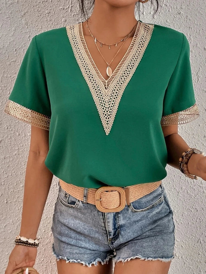 Davina | Elegante Bluse mit exquisiten Spitzenakzenten