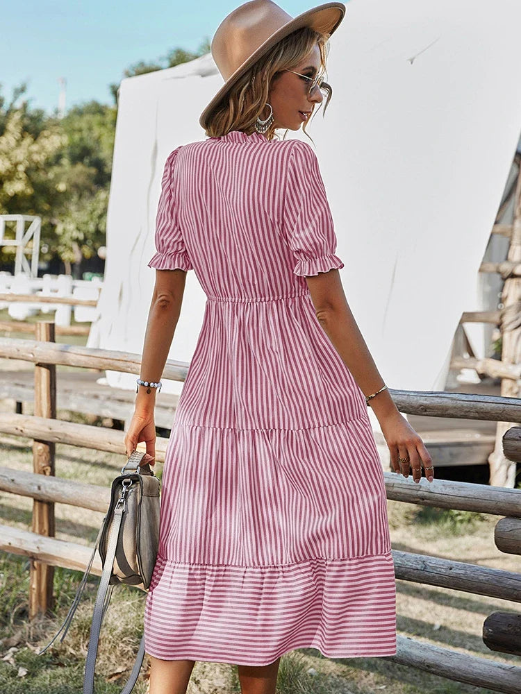 Laureen | Stilvolles gestreiftes Kleid