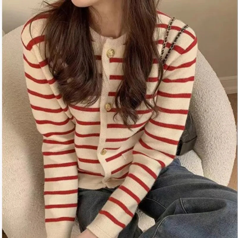 Sheryl | Zeitlos gestreifter Cardigan mit Knopfverschluss