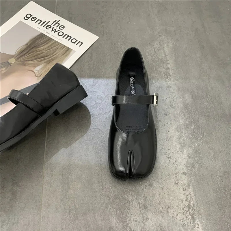 Mari™ | Leather Split Loafer
