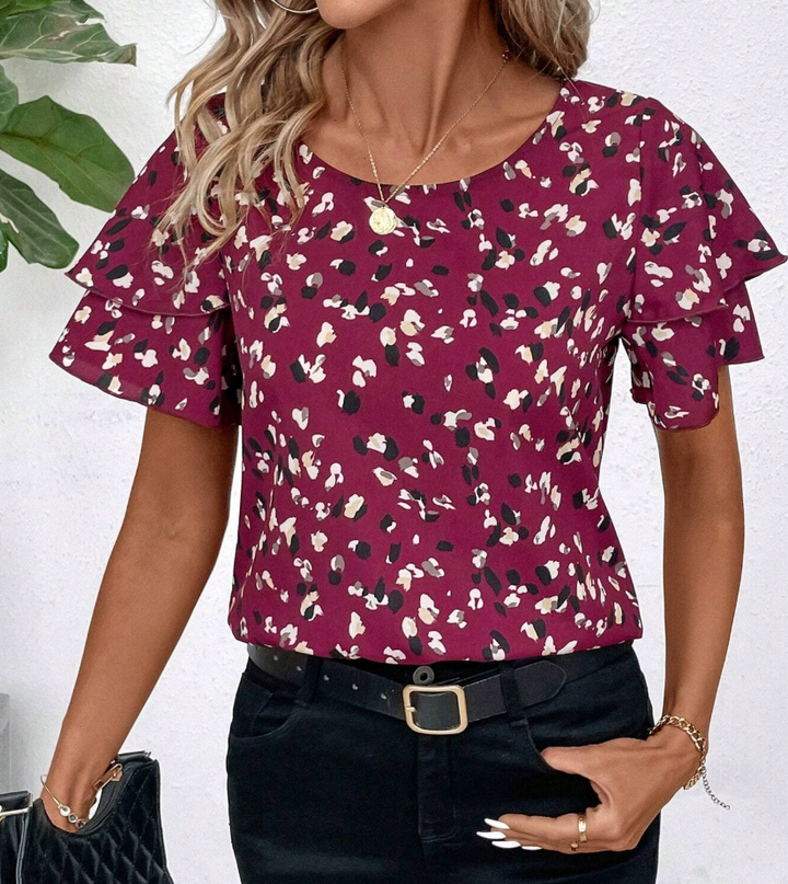 Regina | Stylische Bluse mit verspielten Rüschen