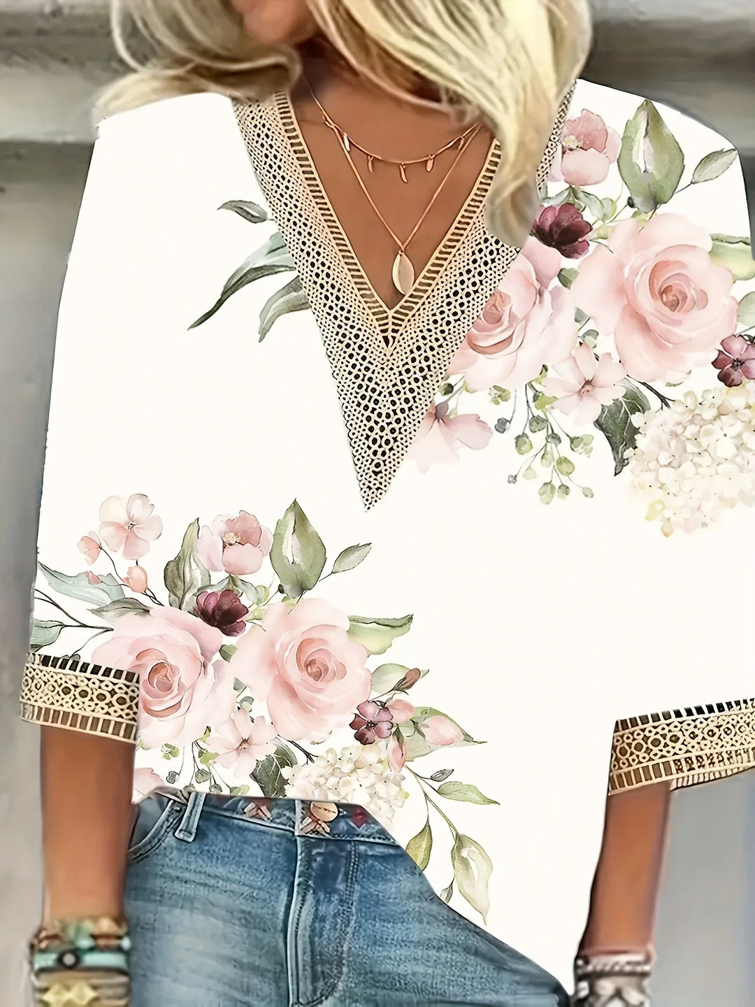 Nela | Stilvolle Bluse mit verspieltem Muster