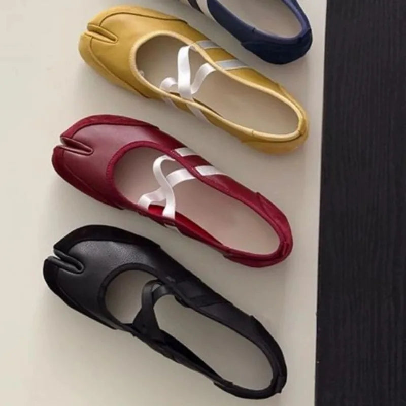 Zanir™ | Tabi Sneakers with Ballerina Style