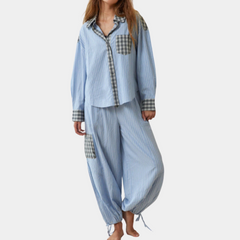 Blau