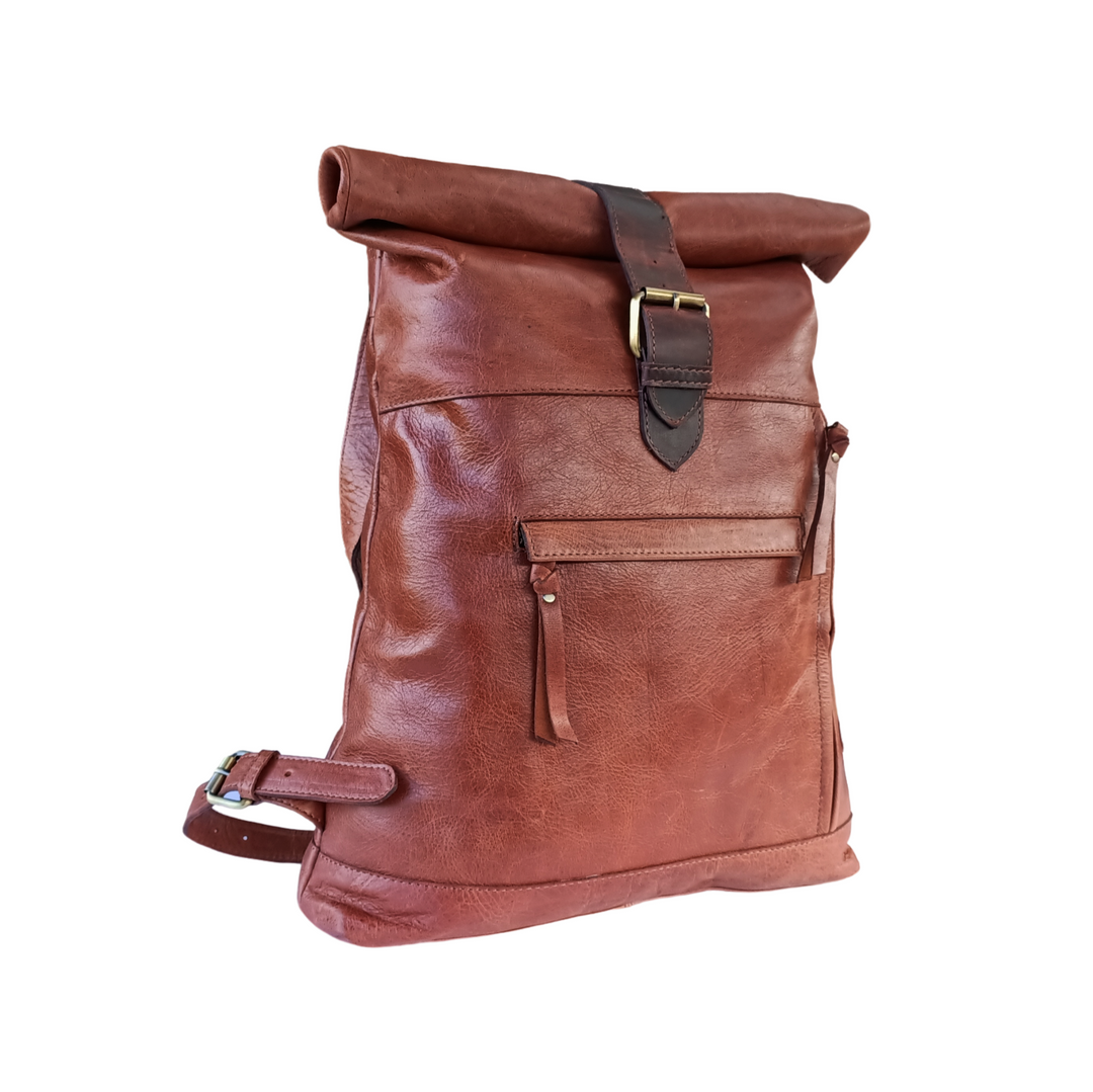 "Dunkelbrauner Leder-Rucksack" can be rewritten as "Brauner Leder-Rucksack in Dunkelton".