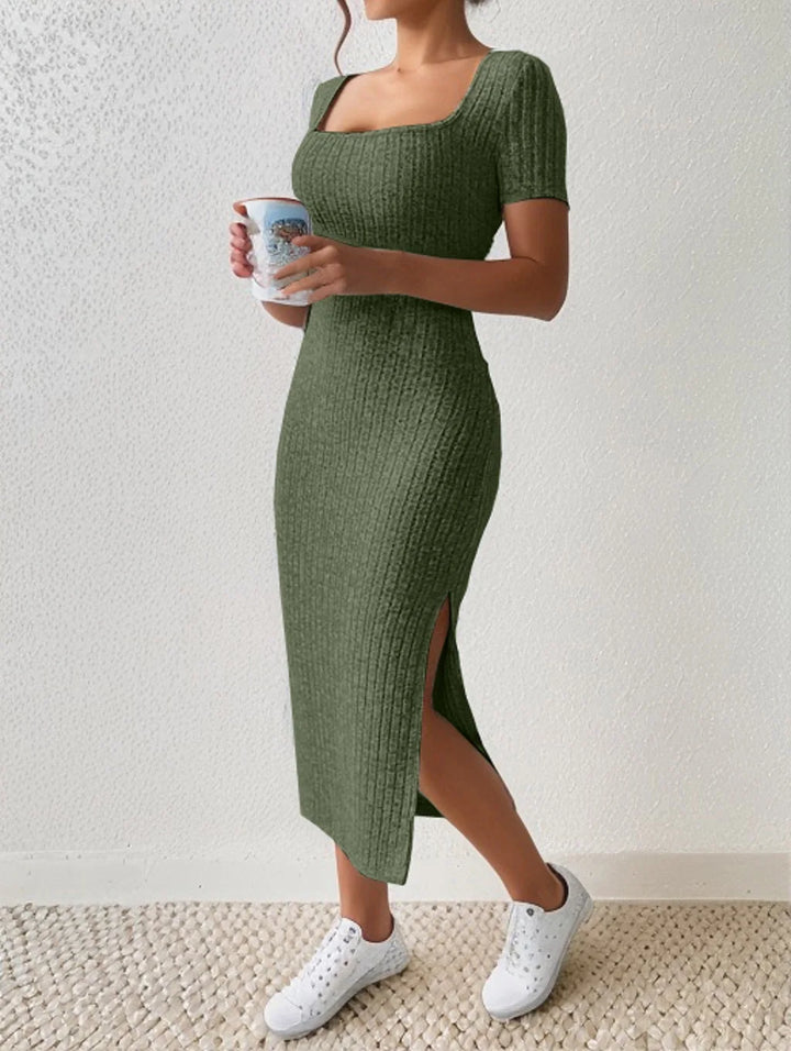 Raine | Strickkleid mit Quadrat-Ausschnitt 
