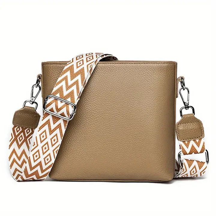 GESTRIPTE TASCHE - KOLLEKTION 2025