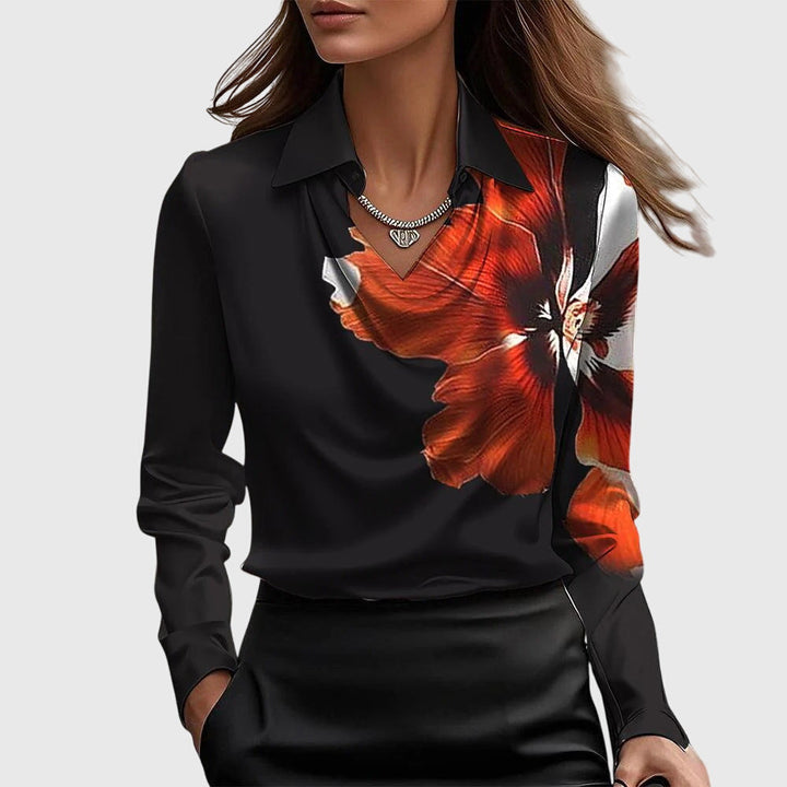 Sylvie | Bluse mit luxuriösem Glanz und Plissee-Ausschnitt