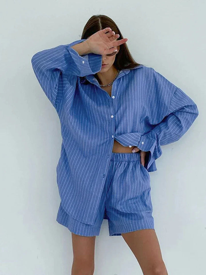 Nadine │ Blau-weiße gestreifte Pyjama-Set
