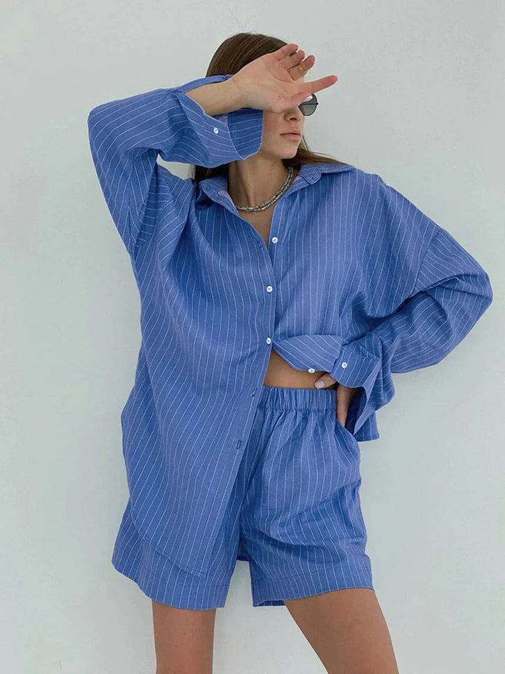 Nadine │ Blau-weiße gestreifte Pyjama-Set
